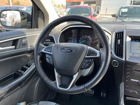 Used 2017 Ford Edge Sport image 16