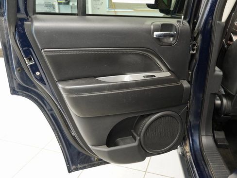 Used 2015 Jeep Compass 4WD image 25