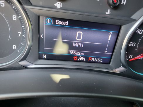 Used 2023 Chevrolet Equinox RS w/ LPO, Cargo Package image 16