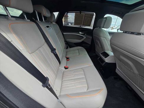 Used 2023 Audi e-tron Chronos w/ Chronos Package AWD/4WD image 15