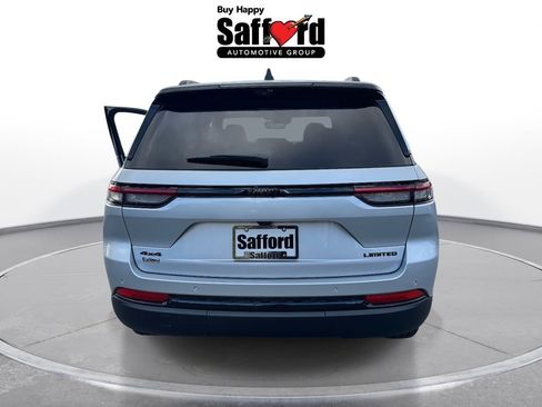 New 2025 Jeep Grand Cherokee Limited w/ Luxury Tech Group II AWD/4WD image 8