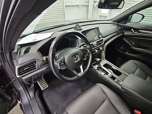 Used 2019 Honda Accord Sport image 10