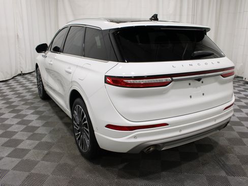 Used 2022 Lincoln Corsair AWD w/ Premium Package image 32