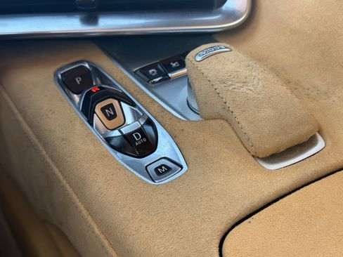 Used 2021 Chevrolet Corvette Stingray Premium Conv w/ Z51 Performance Package image 21