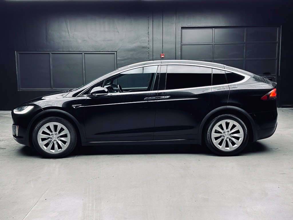 Used 2019 Tesla Model X 75D AWD/4WD image 5