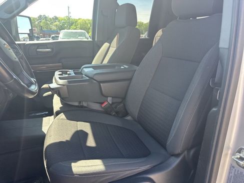 Used 2021 Chevrolet Silverado 2500 LT w/ Convenience Package AWD/4WD image 11