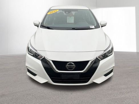 Certified 2022 Nissan Versa SV image 6