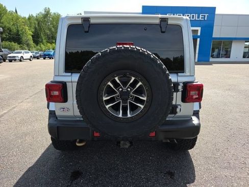 Used 2024 Jeep Wrangler Unlimited Rubicon 392 AWD/4WD image 6