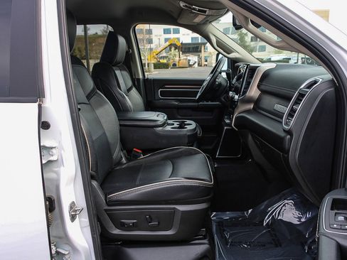 Used 2024 RAM 2500 Laramie image 15