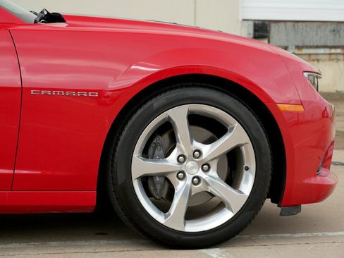 Used 2015 Chevrolet Camaro SS w/ RS Package RWD image 28