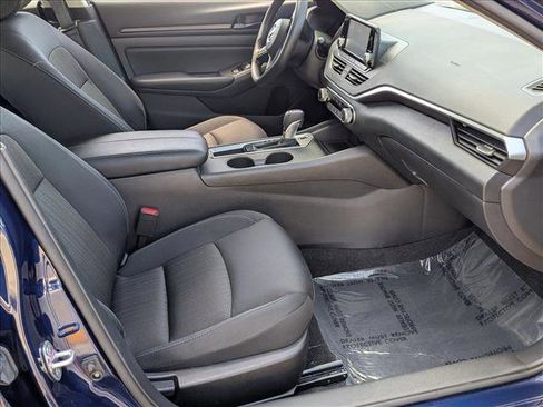 Used 2024 Nissan Altima 2.5 S FWD image 20