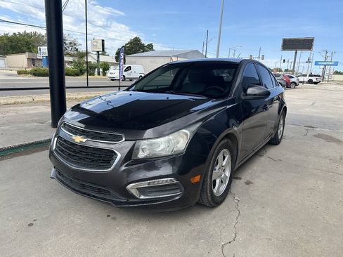 Used 2015 Chevrolet Cruze LT FWD image 4