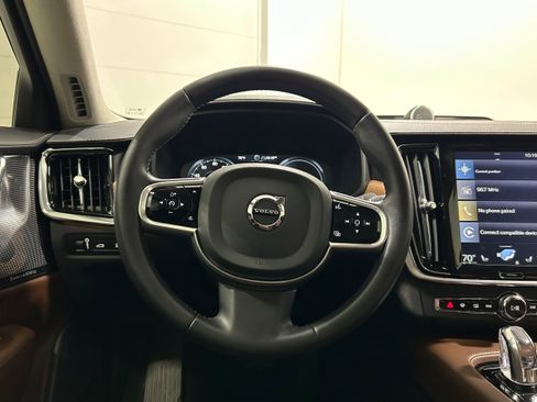 Used 2018 Volvo S90 T8 Inscription w/ Luxury Package AWD/4WD image 13