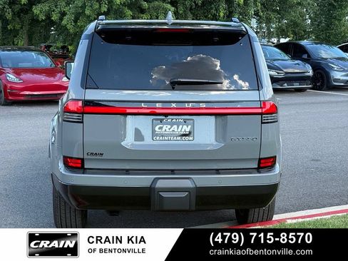 Used 2025 Lexus GX 550 AWD/4WD image 6