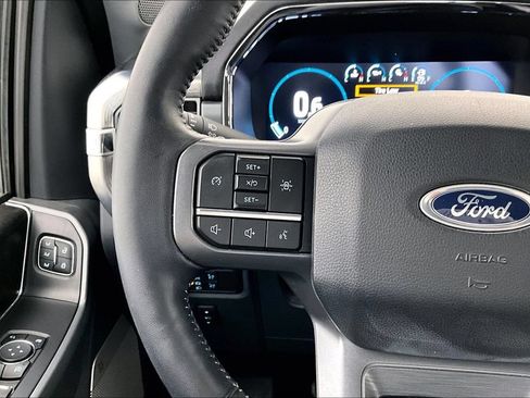Used 2022 Ford F150 Lariat AWD/4WD image 24
