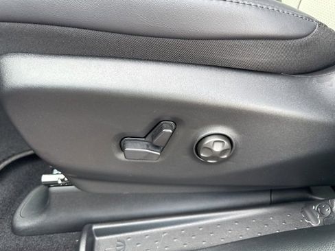 New 2026 Chrysler Pacifica Select image 23