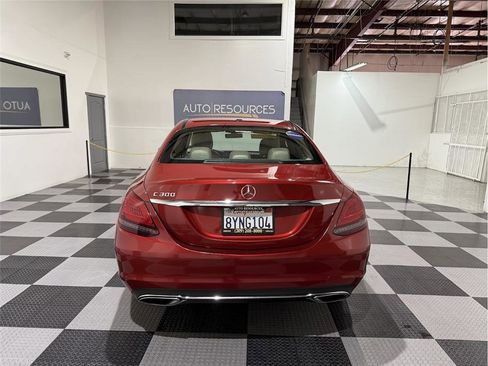 Used 2019 Mercedes-Benz C 300 Sedan image 6