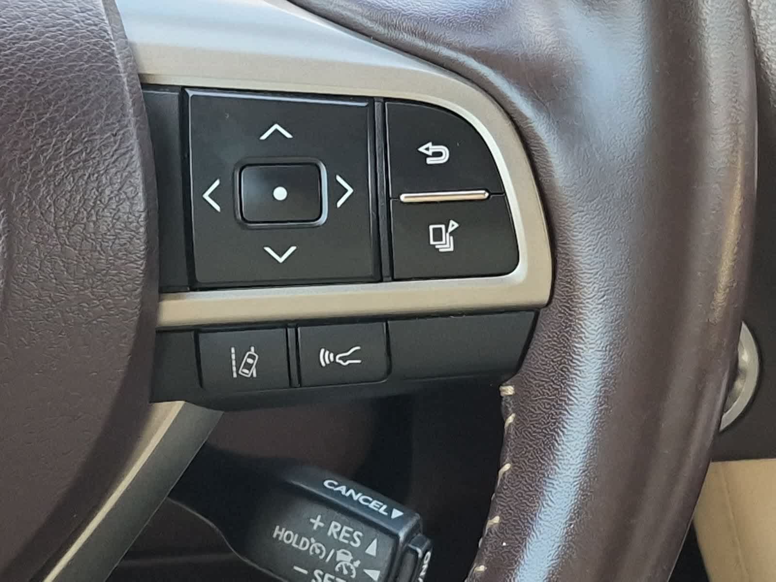 Used 2020 Lexus RX 450h AWD w/ Luxury Package image 26