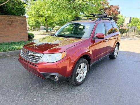 Used 2010 Subaru Forester 2.5X Limited AWD/4WD image 1