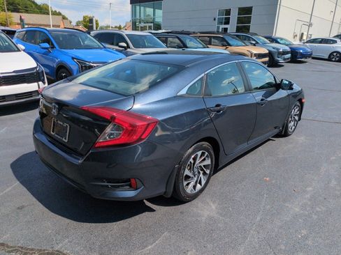 Used 2016 Honda Civic EX image 7
