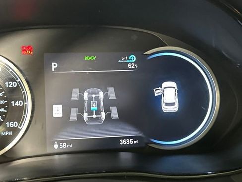 Used 2024 Genesis Electrified GV70 Advanced image 18