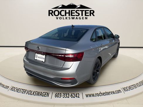 New 2026 Volkswagen Jetta SE FWD image 8