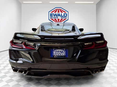 Used 2022 Chevrolet Corvette Stingray Premium Cpe w/ Z51 Performance Package RWD image 5