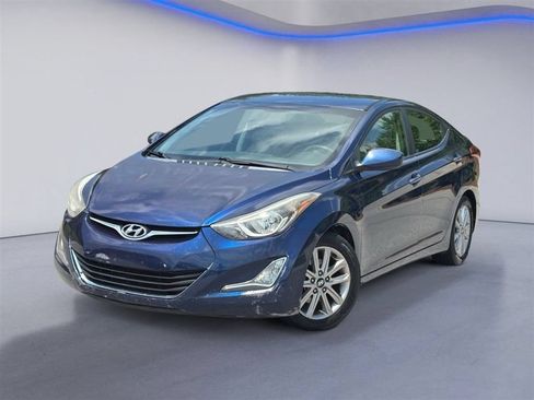 Used 2015 Hyundai Elantra SE w/ Option Group 02 FWD image 2