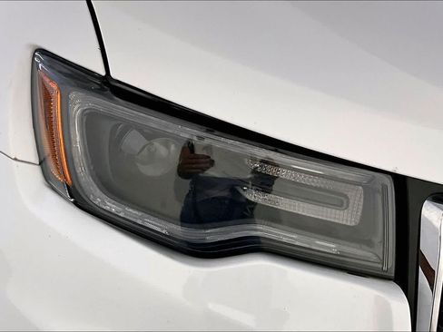 Used 2019 Jeep Grand Cherokee Limited w/ Luxury Group II AWD/4WD image 27