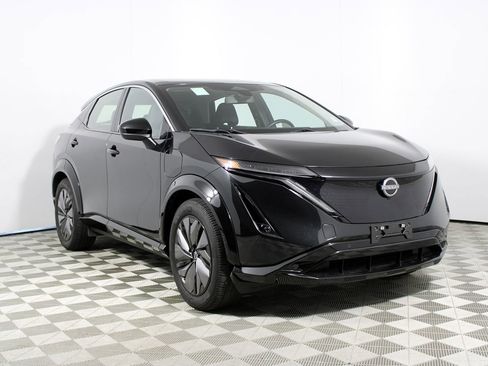Used 2024 Nissan Ariya FWD image 17