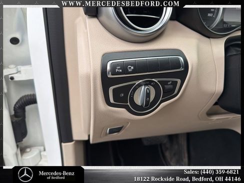 Used 2017 Mercedes-Benz GLC 300 4MATIC Coupe image 9