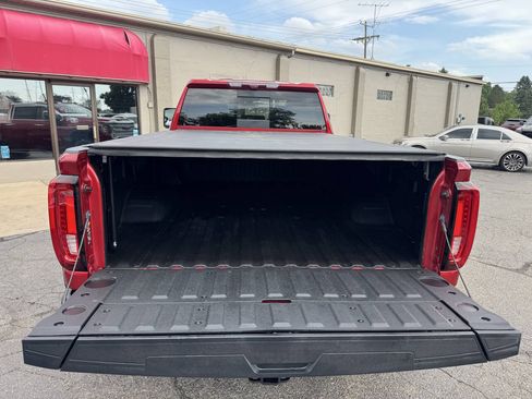 Used 2022 GMC Sierra 3500 Denali w/ Technology Package AWD/4WD image 7