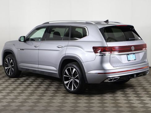 Used 2024 Volkswagen Atlas SEL Premium R-Line AWD/4WD image 15