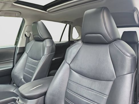 Used 2019 Toyota RAV4 XLE Premium w/ All Weather Liner Package AWD/4WD image 22