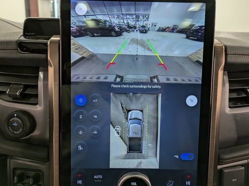 Used 2022 Ford F150 Lightning Lariat w/ Equipment Group 511A High image 14