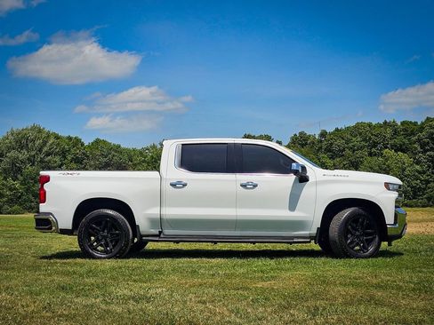 Used 2022 Chevrolet Silverado 1500 LTZ w/ LTZ Premium Package AWD/4WD image 2