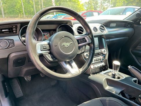 Used 2016 Ford Mustang GT w/ GT Performance Package RWD image 10