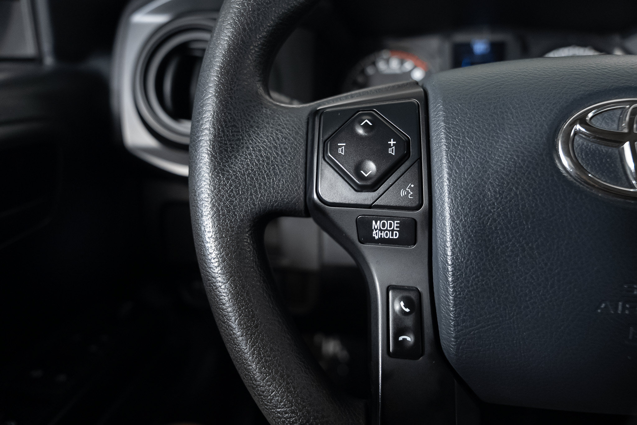 Used 2019 Toyota Tacoma SR w/ SR Convenience Package RWD image 31