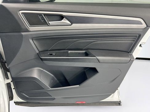 Used 2020 Volkswagen Atlas Cross Sport SEL FWD image 24