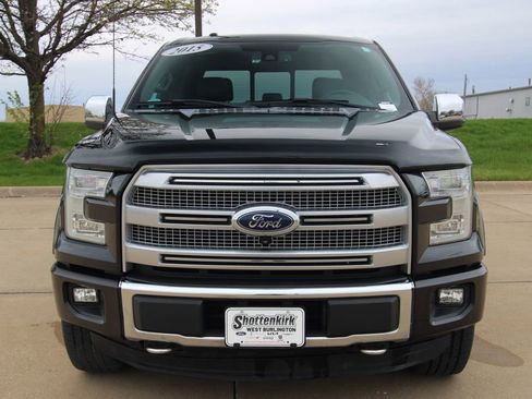 Used 2015 Ford F150 Platinum w/ Equipment Group 701A Luxury image 2