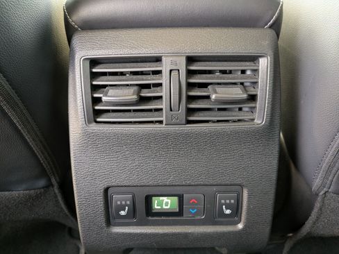 Used 2023 Mitsubishi Outlander SEL FWD image 28