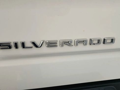 Used 2019 Chevrolet Silverado 1500 LTZ w/ LTZ Premium Package image 17