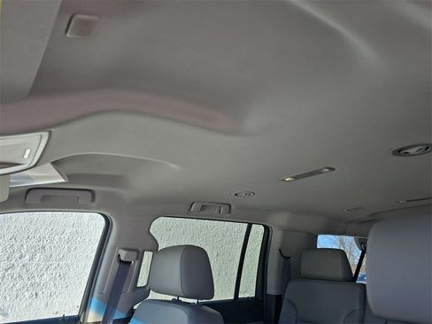 Certified 2017 Chevrolet Suburban LT image 19