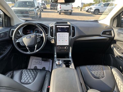 Used 2024 Ford Edge Titanium image 18