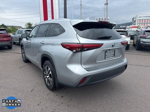 Used 2020 Toyota Highlander XLE image 7