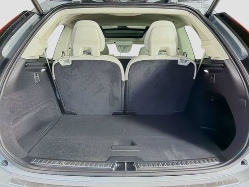 New 2026 Volvo XC90 T8 Ultra w/ Protection Package Premier AWD/4WD image 28