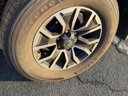 Used 2023 Toyota Tacoma TRD Sport image 10