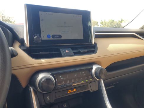 Used 2023 Toyota RAV4 LE image 25