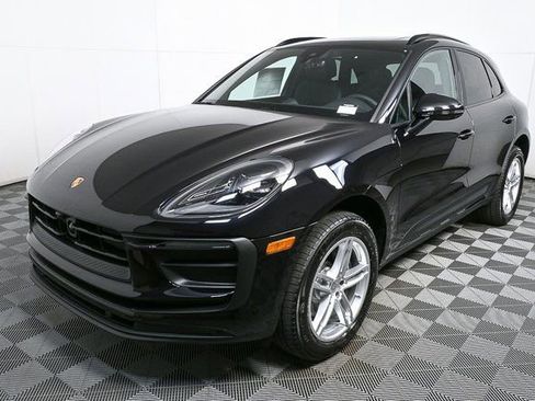 Used 2026 Porsche Macan image 1