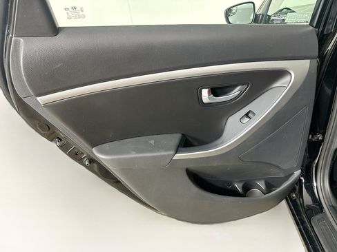 Used 2016 Hyundai Elantra GT w/ Option Group 03 FWD image 27